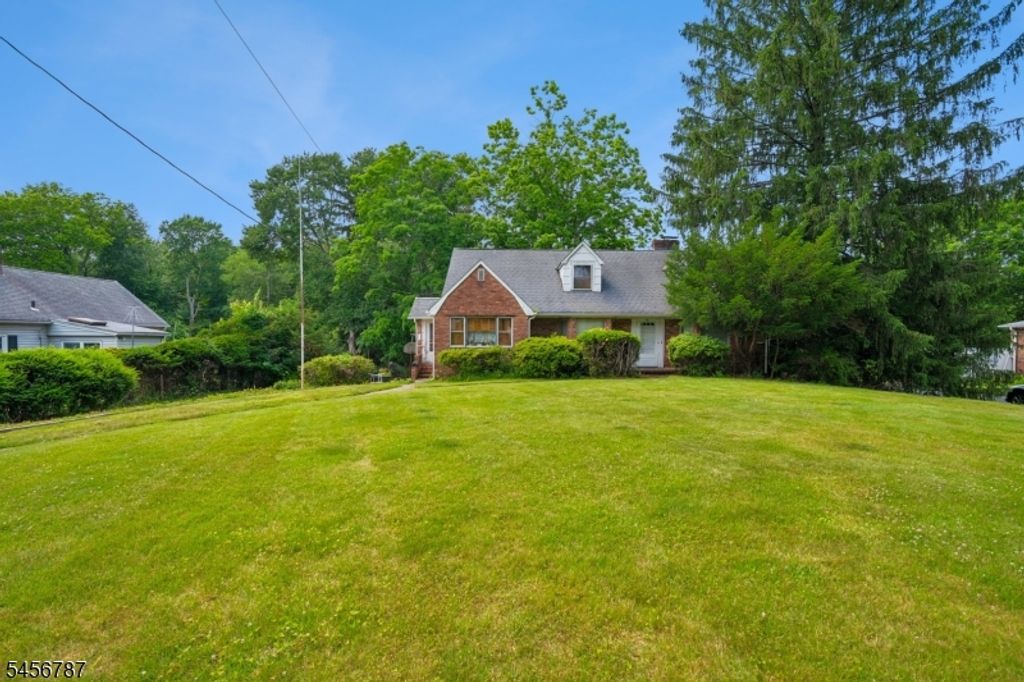 321 Saint Cloud Ave, West Orange Twp., NJ 07052 — photo 4
