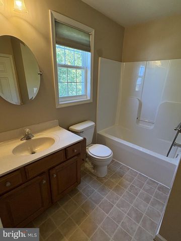 10325 LANTERN LN, Hagerstown, MD 21740