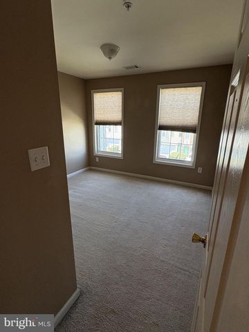 10325 LANTERN LN, Hagerstown, MD 21740