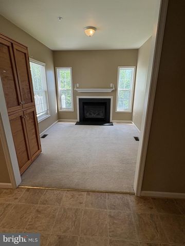 10325 LANTERN LN, Hagerstown, MD 21740