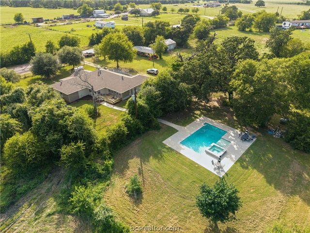 7444 Edge Cutoff Road, Bryan, TX 77808