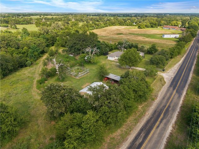 7444 Edge Cutoff Road, Bryan, TX 77808