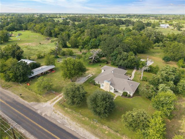 7444 Edge Cutoff Road, Bryan, TX 77808