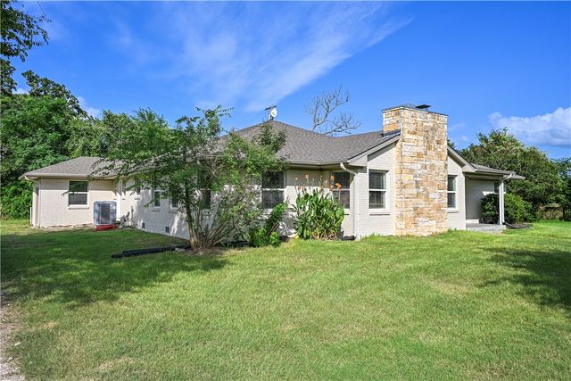 7444 Edge Cutoff Road, Bryan, TX 77808