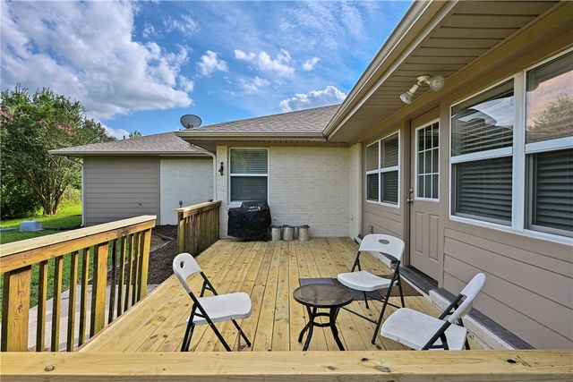7444 Edge Cutoff Road, Bryan, TX 77808