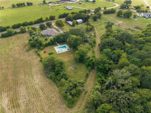 7444 Edge Cutoff Road, Bryan, TX 77808