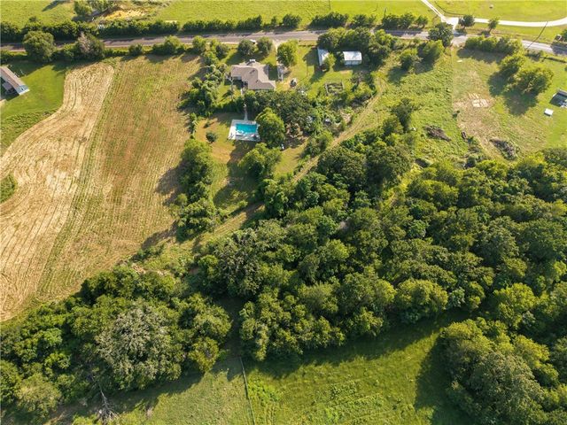 7444 Edge Cutoff Road, Bryan, TX 77808