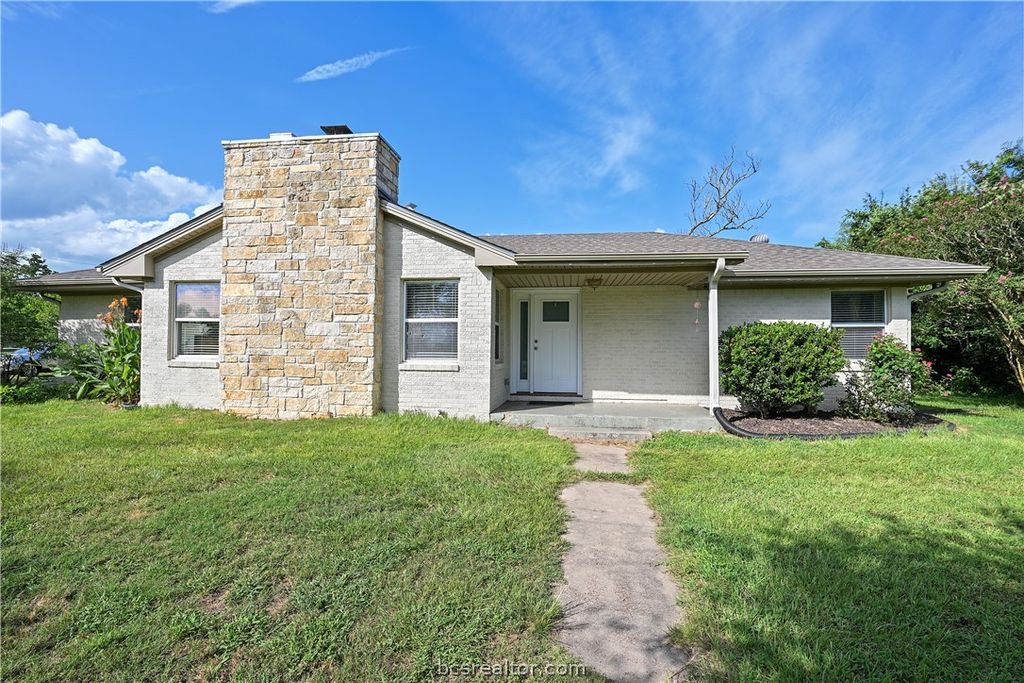 7444 Edge Cutoff Road, Bryan, TX 77808 — photo 2