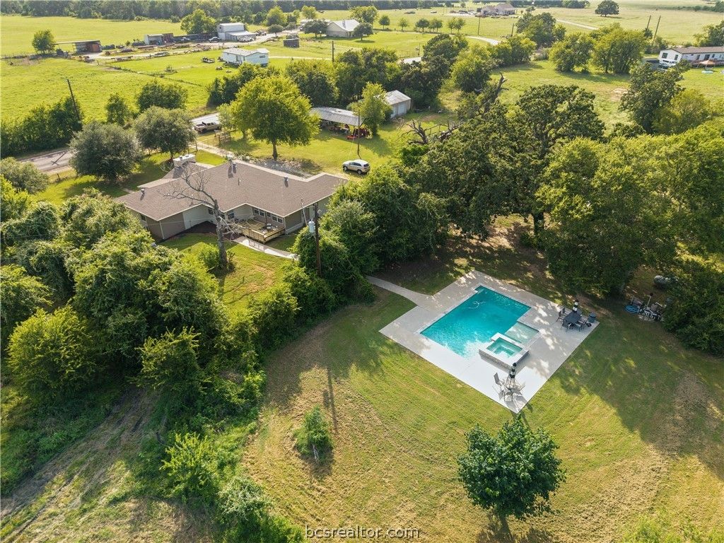 7444 Edge Cutoff Road, Bryan, TX 77808 — photo 3