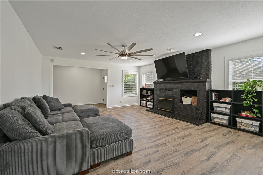 7444 Edge Cutoff Road, Bryan, TX 77808 — photo 5
