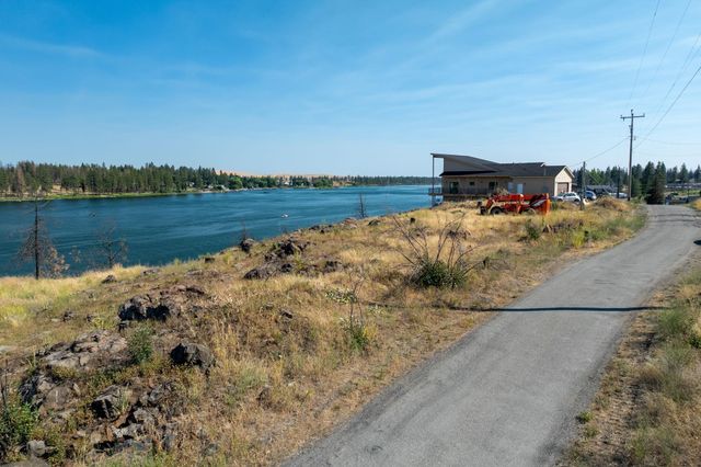 102XX S Granite Dr, Medical Lake, WA 99022