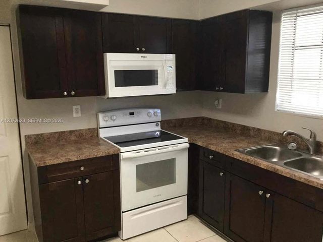 980 NW 182nd Street, Miami Gardens, FL 33169