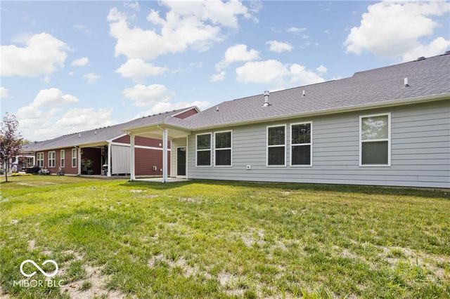 745 Stone Trace Court, Avon, IN 46123