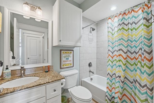 4221 Grassy Pointe Drive 202, Galveston, TX 77554