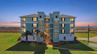 4221 Grassy Pointe Drive 202, Galveston, TX 77554