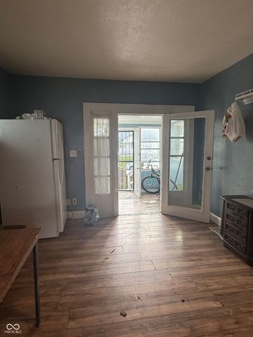 2814 E Brookside Avenue, Indianapolis, IN 46218