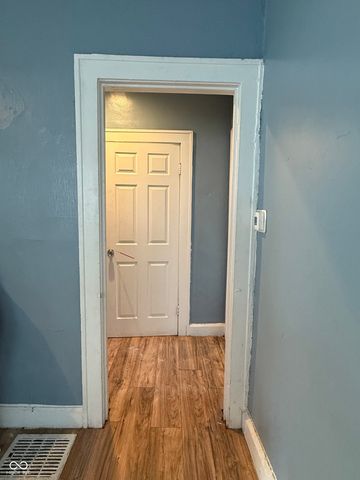 2814 E Brookside Avenue, Indianapolis, IN 46218