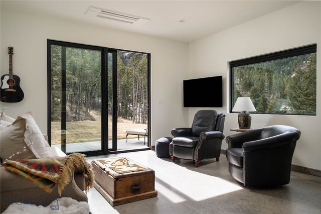 182 Elk Ridge Road, Livingston, MT 59047