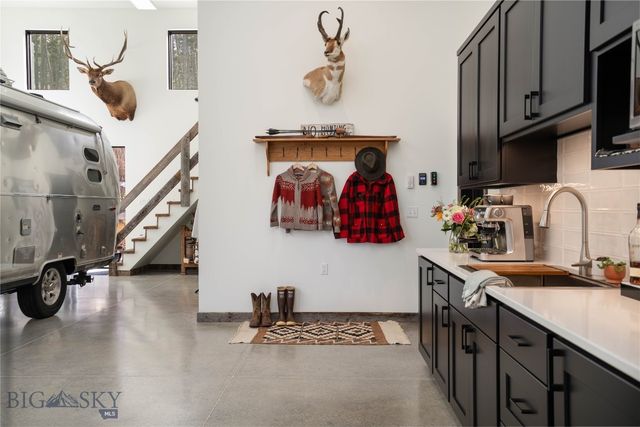 182 Elk Ridge Road, Livingston, MT 59047