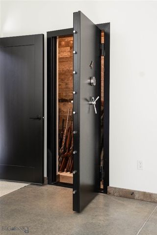 182 Elk Ridge Road, Livingston, MT 59047