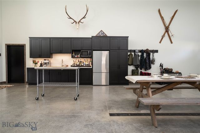 182 Elk Ridge Road, Livingston, MT 59047