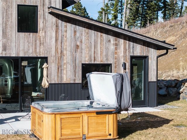 182 Elk Ridge Road, Livingston, MT 59047