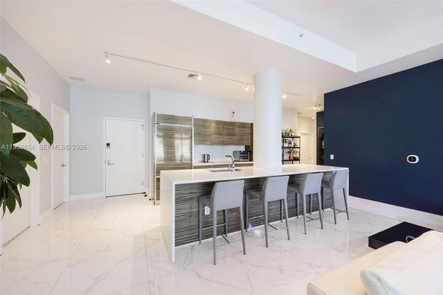 460 NE 28th St 4002, Miami, FL 33137