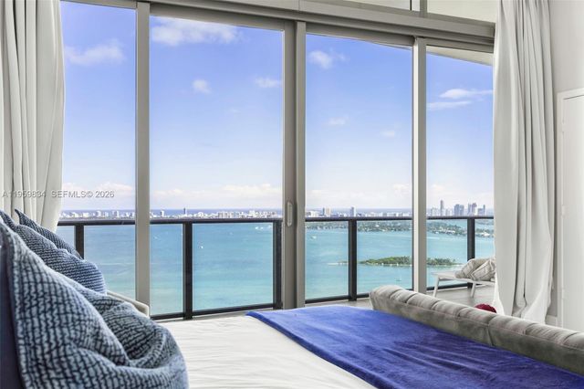 460 NE 28th St 4002, Miami, FL 33137