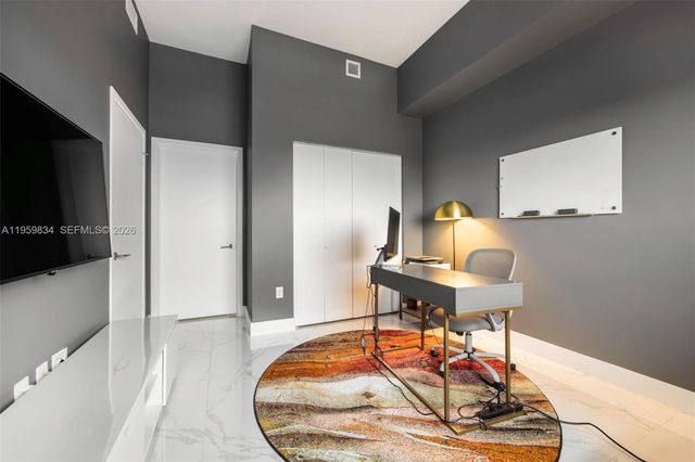 460 NE 28th St 4002, Miami, FL 33137