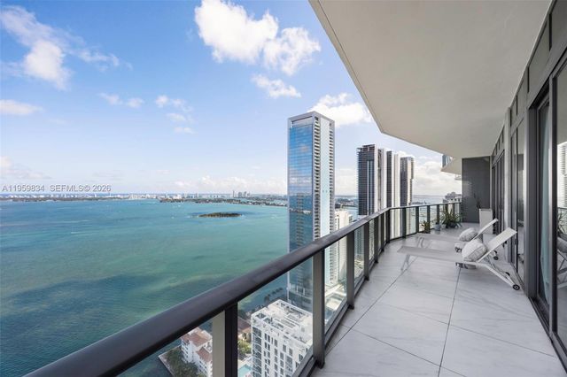 460 NE 28th St 4002, Miami, FL 33137