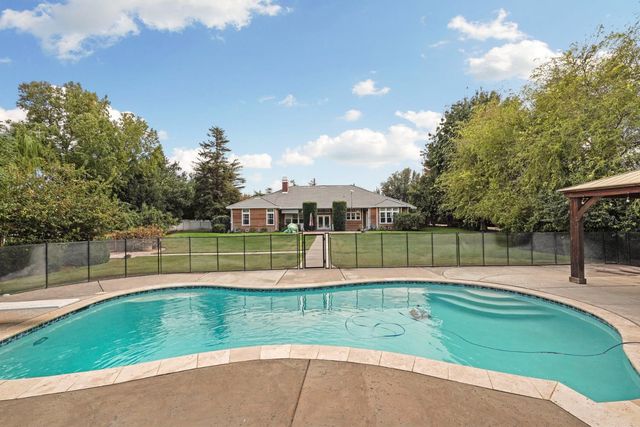 8336 Park Pl, Tracy, CA 95304