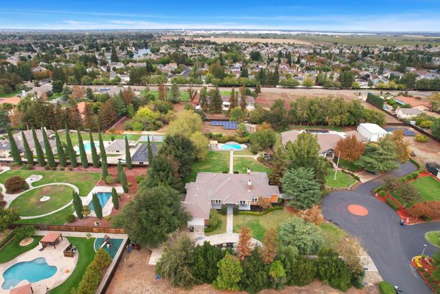 8336 Park Pl, Tracy, CA 95304