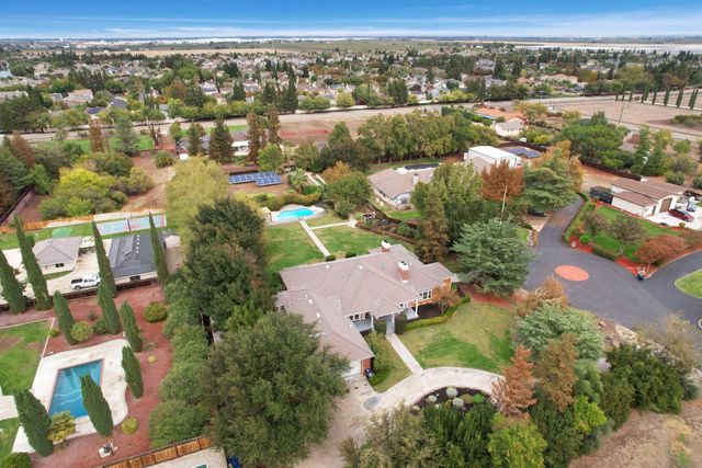 8336 Park Pl, Tracy, CA 95304