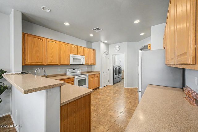 9202 W BENT TREE Drive, Peoria, AZ 85383