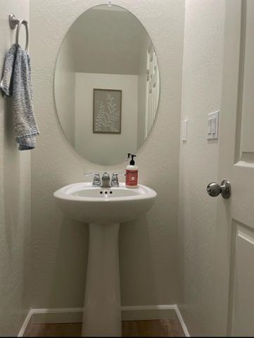 6302 E Moscato Drive, Fresno, CA 93727