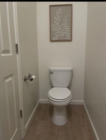 6302 E Moscato Drive, Fresno, CA 93727