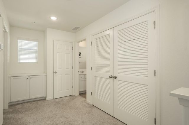 6302 E Moscato Drive, Fresno, CA 93727