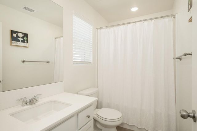 6302 E Moscato Drive, Fresno, CA 93727