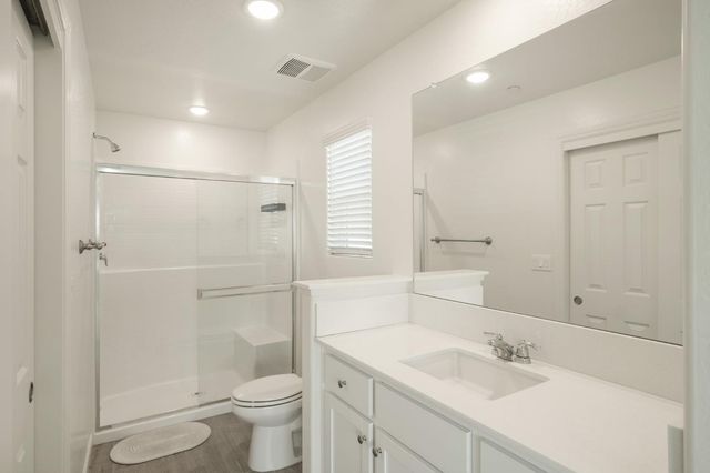 6302 E Moscato Drive, Fresno, CA 93727