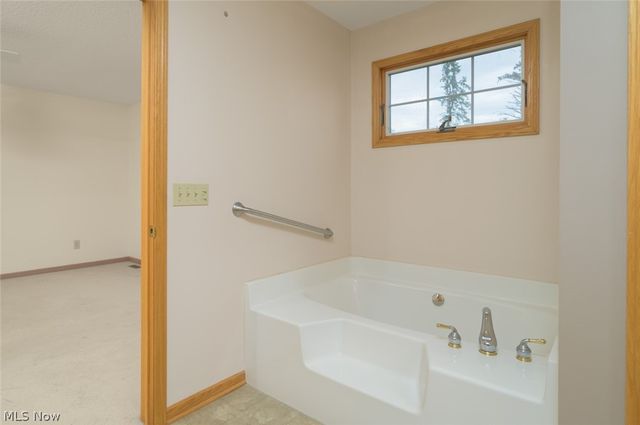 8772 Waterford Court, Streetsboro, OH 44241