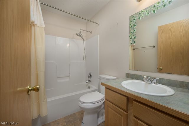 8772 Waterford Court, Streetsboro, OH 44241