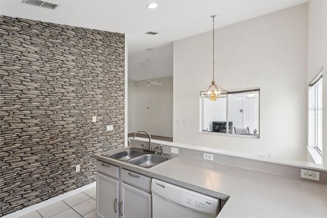 431 HILLCREST DRIVE, Davenport, FL 33897