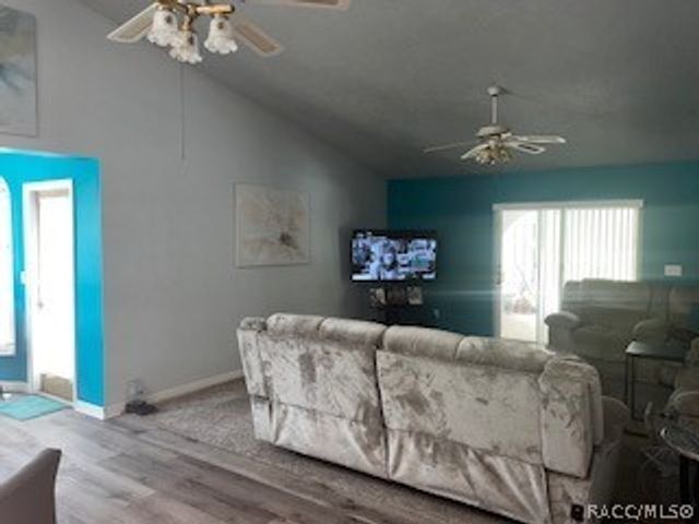 1484 W Pinehill Drive, Beverly Hills, FL 34465