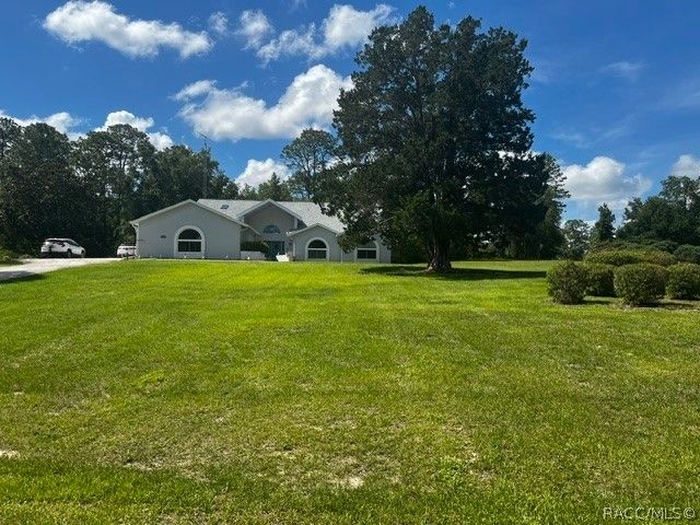 1484 W Pinehill Drive, Beverly Hills, FL 34465