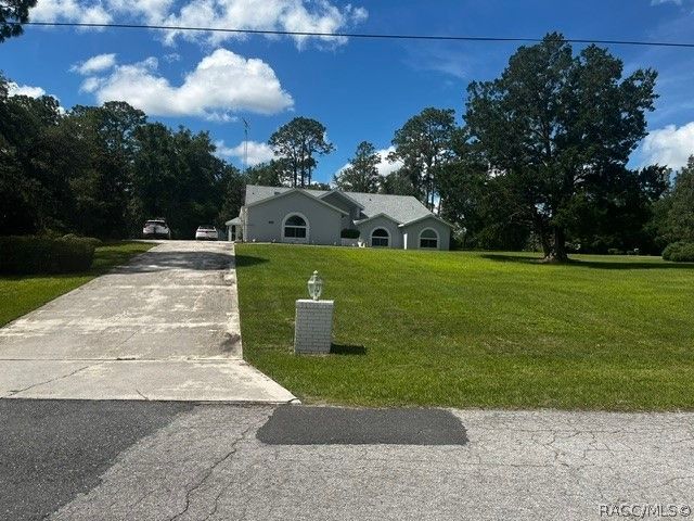 1484 W Pinehill Drive, Beverly Hills, FL 34465