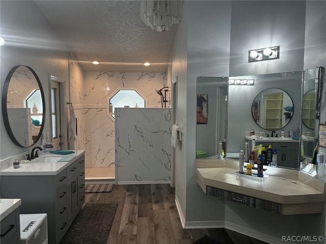 1484 W Pinehill Drive, Beverly Hills, FL 34465
