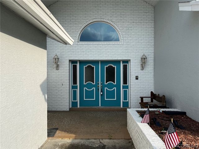 1484 W Pinehill Drive, Beverly Hills, FL 34465