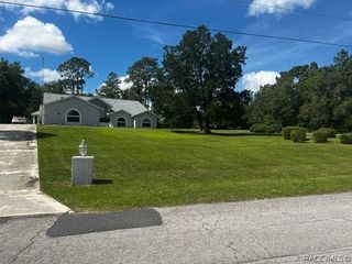 1484 W Pinehill Drive, Beverly Hills, FL 34465