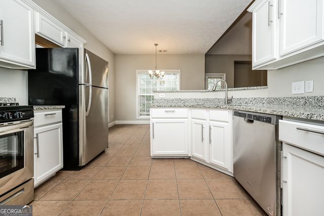 801 Rock Lane, Mcdonough, GA 30253