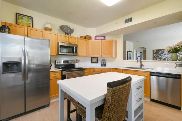 11028 Legacy Drive 203, Palm Beach Gardens, FL 33410